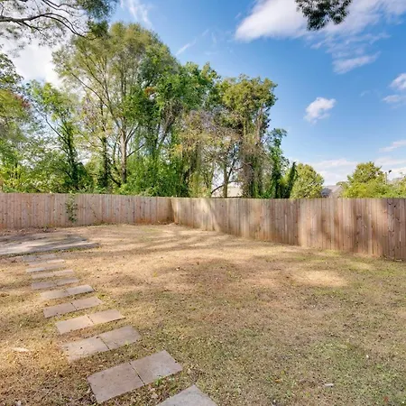 Family Home With Backyard About 2 Mi To Downtown Atlanta